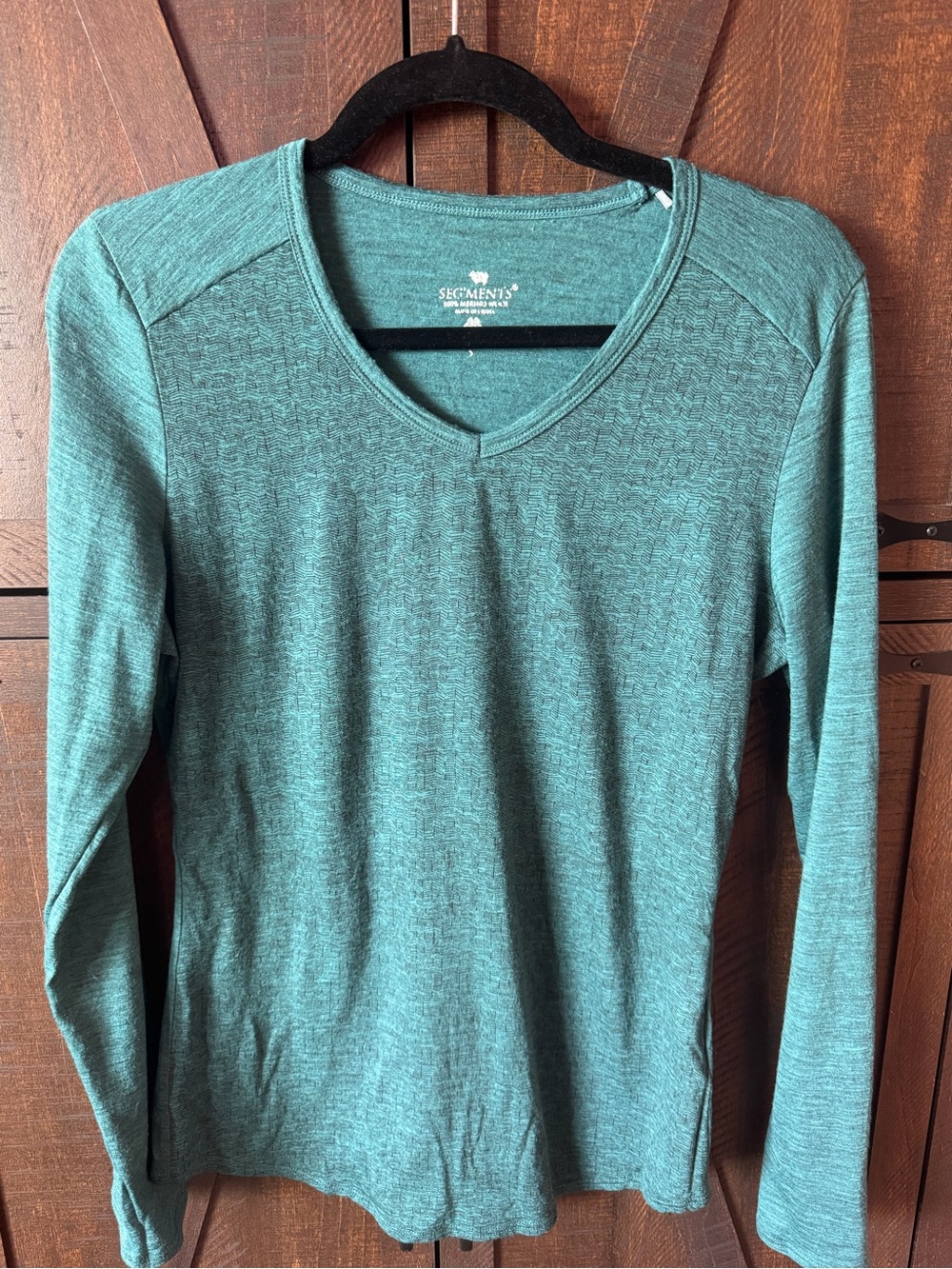 Segments Women’s Long Sleeve V-Neck Top Merino Wool Small